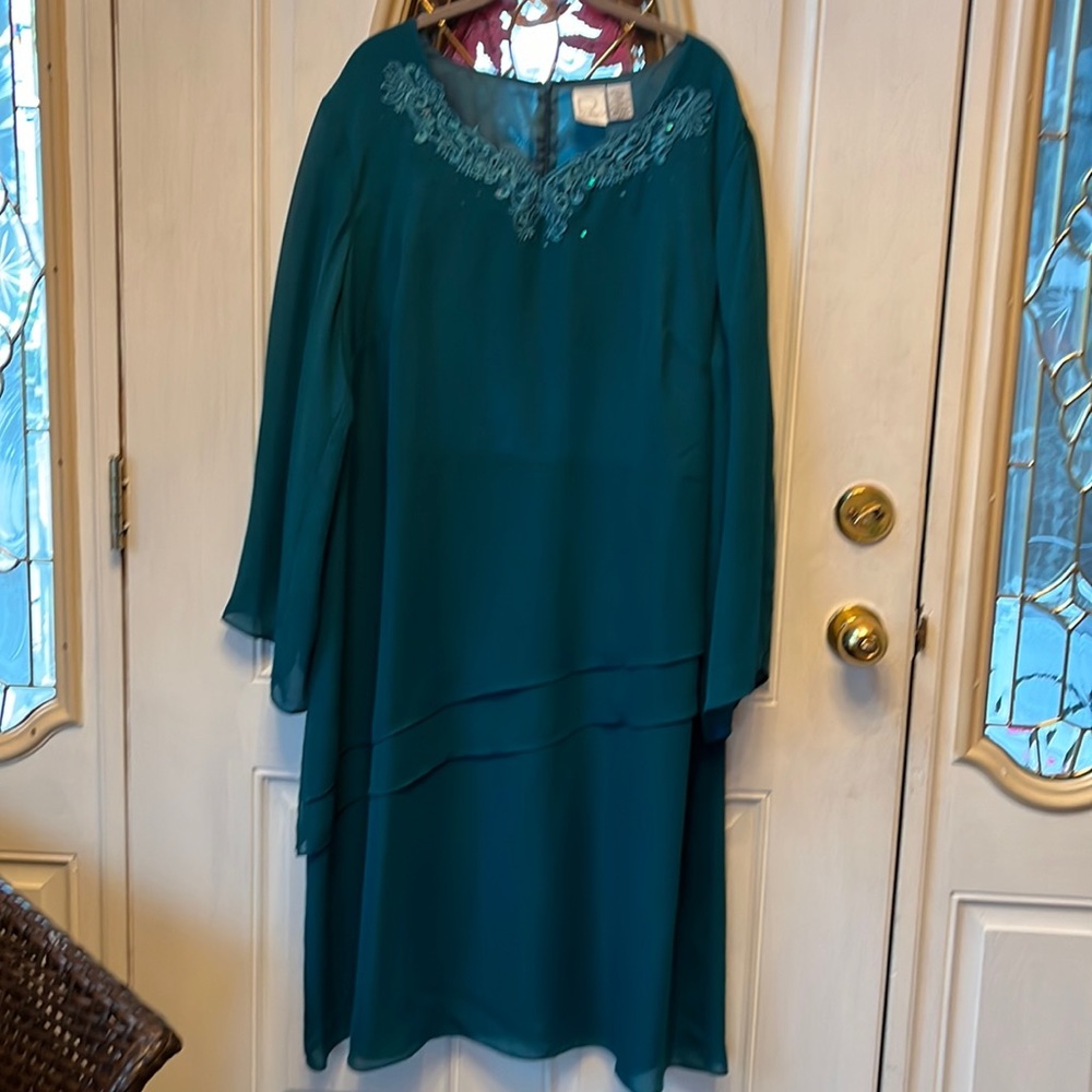 Roaman’s Special Occasion Dress, Beaded appliqué, Teal, Size 22W